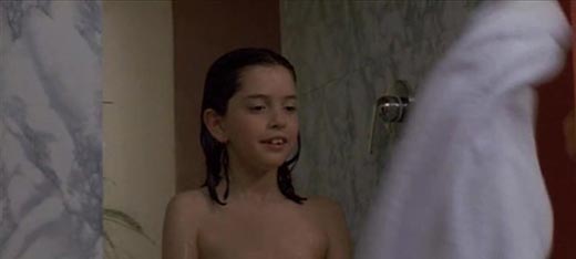 Nudist scenes in movies #77