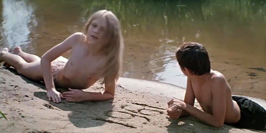 Nudist scenes in movies #275