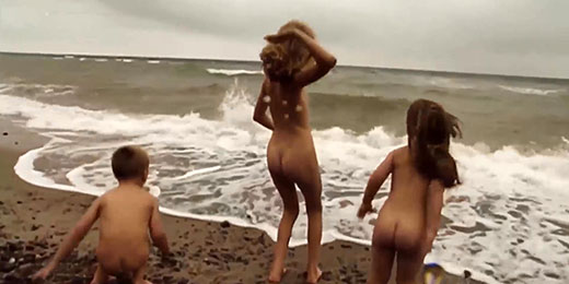 Nudist scenes in movies #281