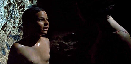 Nudist scenes in movies #307