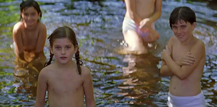 Nudist scenes in movies #344